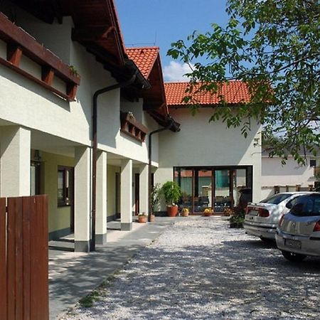 Penzion Jople Podhájska Eksteriør bilde